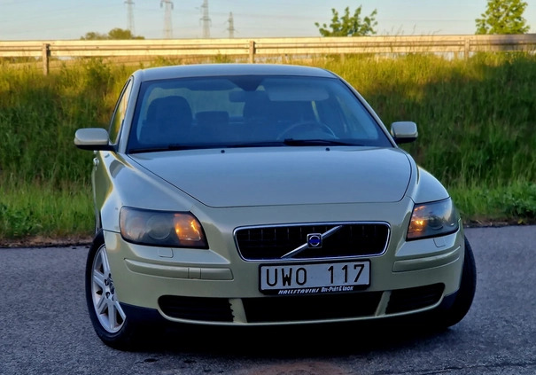 Volvo S40 cena 12900 przebieg: 271076, rok produkcji 2004 z Gostyń małe 277